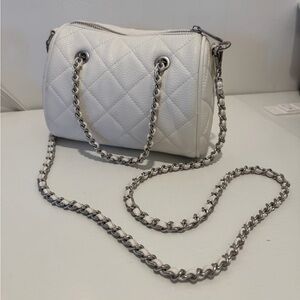Elegant White Quilted Chain Bag